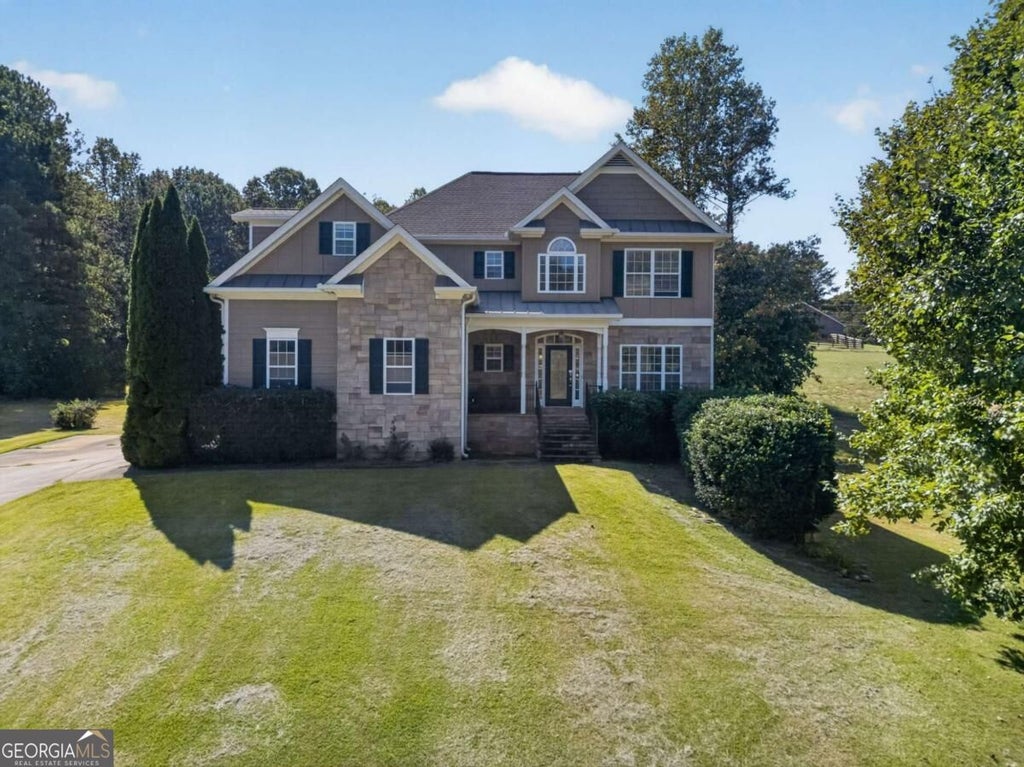 Photo of 109 W Lake Boulevard, Carrollton, GA 30116 (MLS # 10866747)