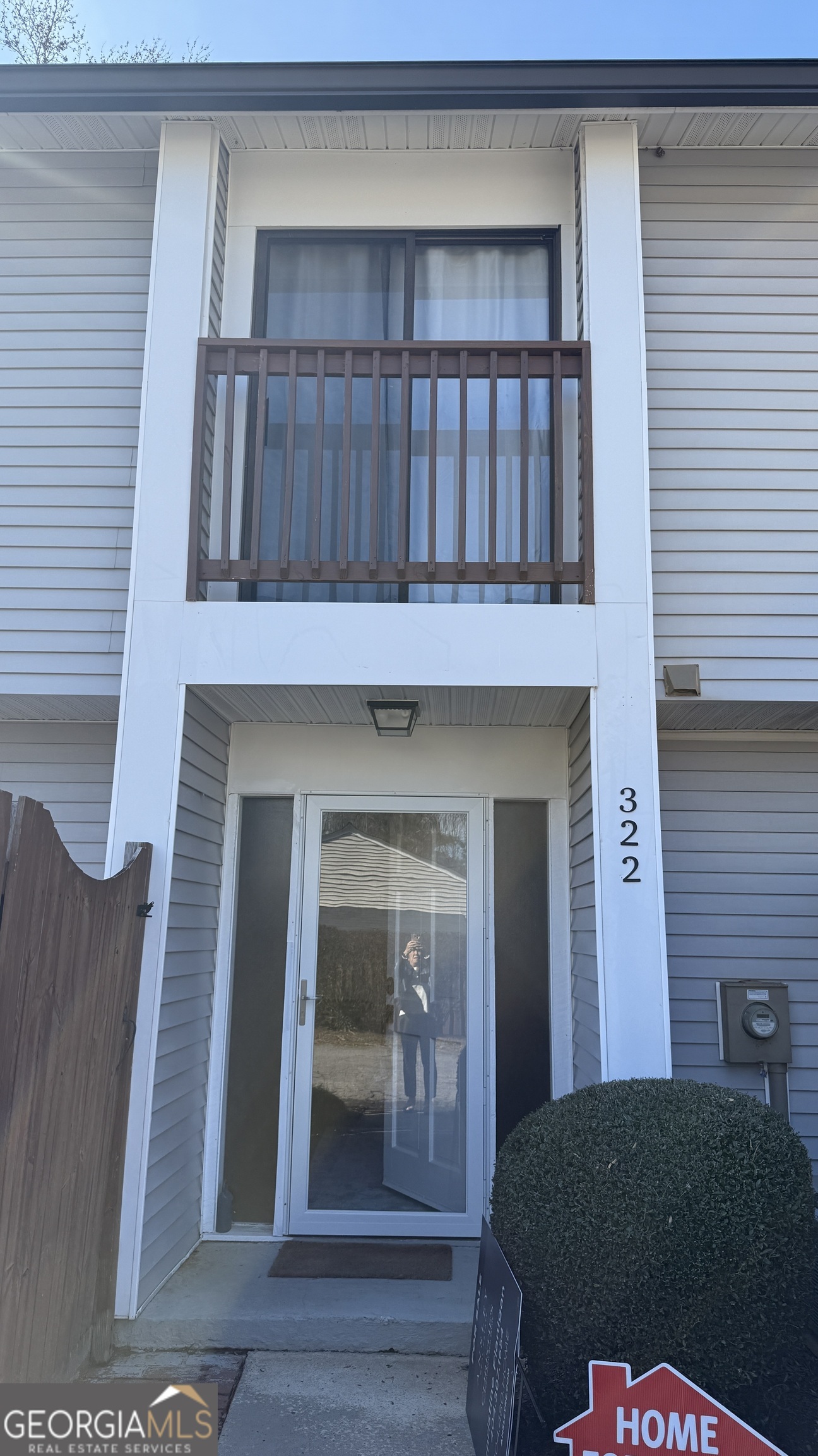 Enjoy this opportunity to live centrally in the golf cart community of Peachtree City with easy access to parks, playgrounds, Lake Peachtree, Drake Field, restaurants, shopping and so much more! This updated condo offers an open Family room and Dining room, laundry and a Half Bath on the main floor, upstairs two spacious Bedrooms and two full Baths. New carpet in bedrooms, Luxury hard surface Flooring main. Finished hardwood stairs, Designer paint, Private fenced patio with brick pavers.