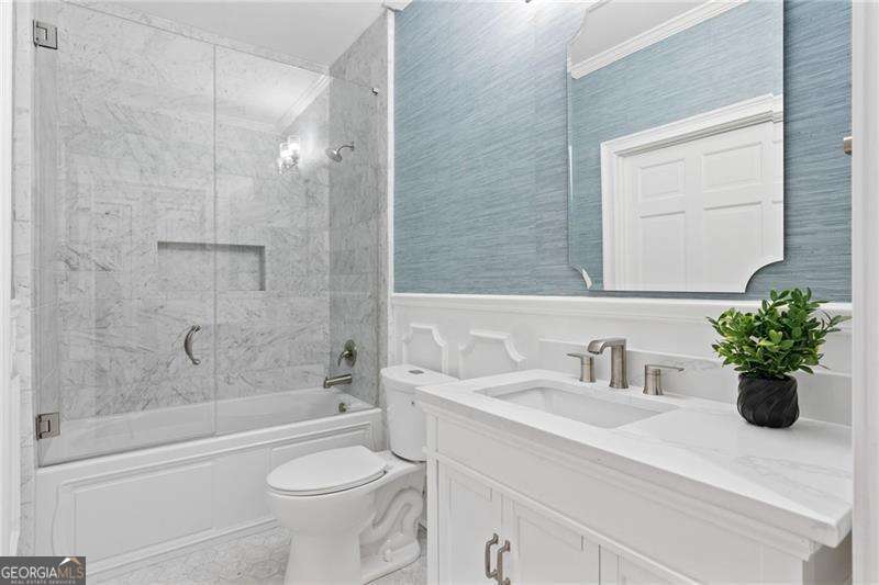 Lake Lanier - Smoke Chase - Residential