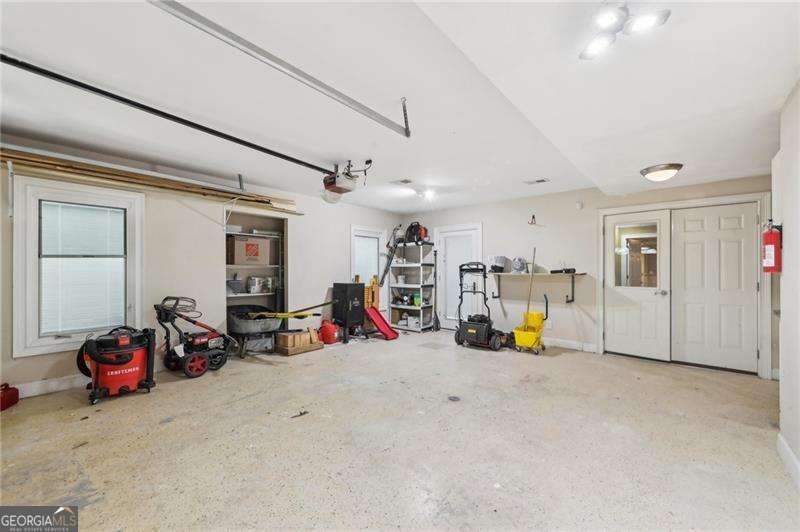 Lake Lanier - Smoke Chase - Residential