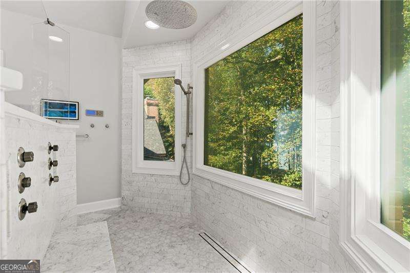 Lake Lanier - Smoke Chase - Residential