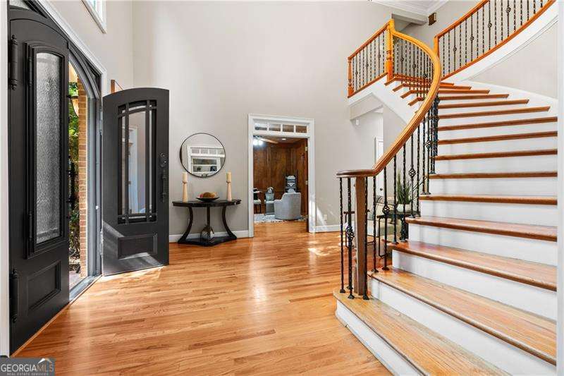 6030 Chimney Springs RD