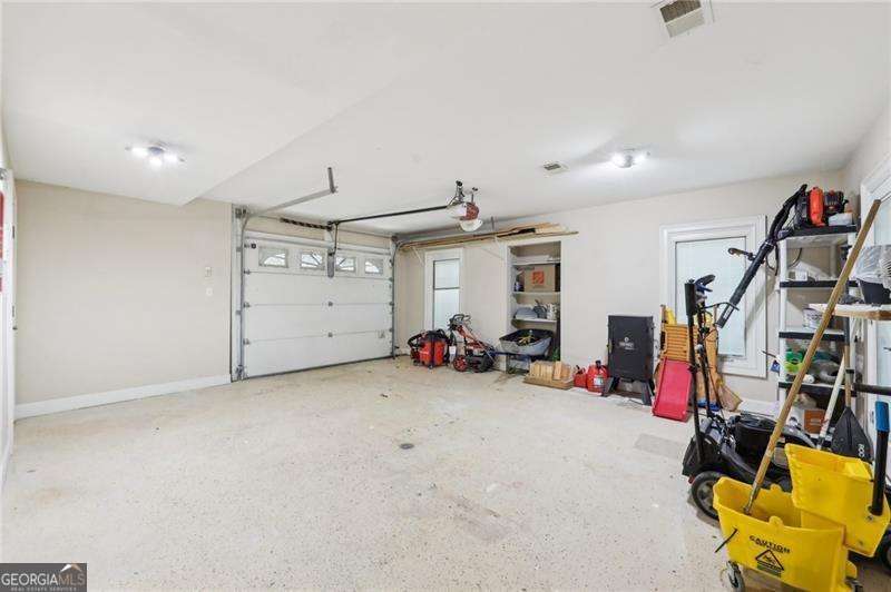 Lake Lanier - Smoke Chase - Residential