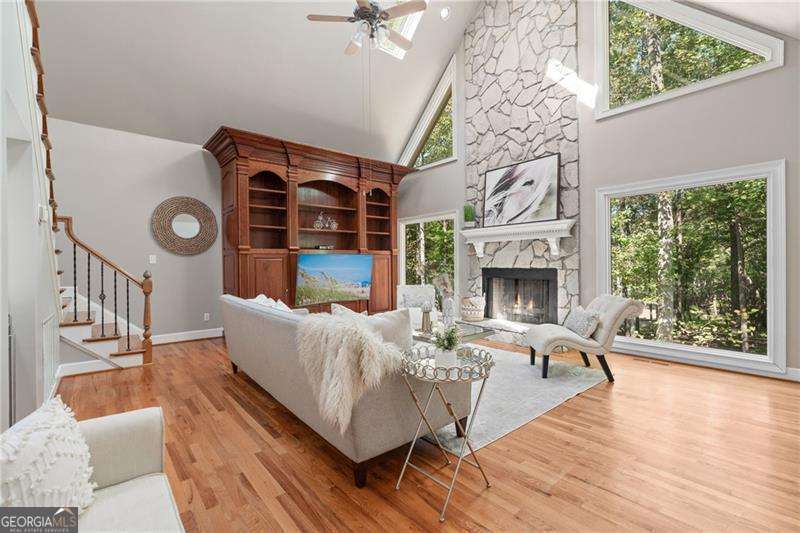 Lake Lanier - Smoke Chase - Residential