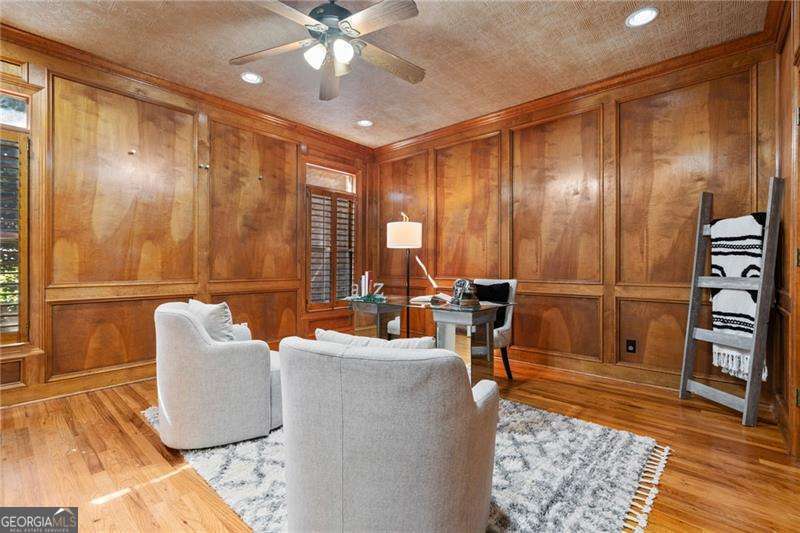 Lake Lanier - Smoke Chase - Residential