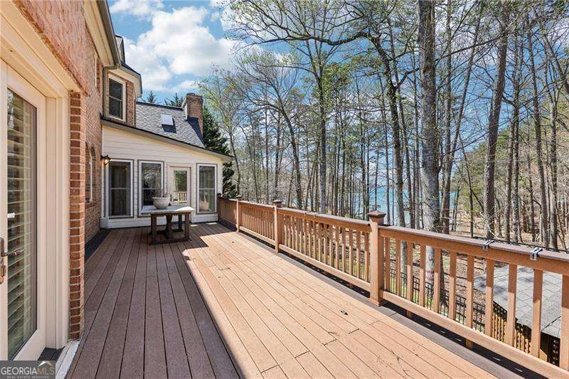 Lake Lanier - Smoke Chase - Residential