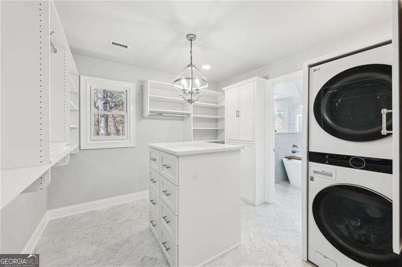 Lake Lanier - Smoke Chase - Residential