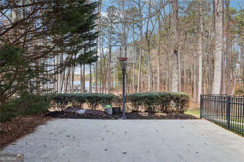 Lake Lanier - Smoke Chase - Residential