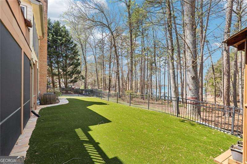 Lake Lanier - Smoke Chase - Residential