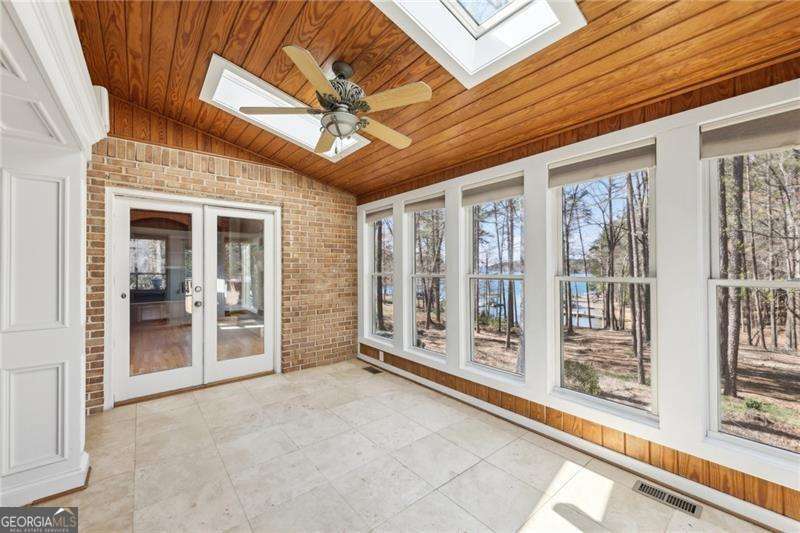 Lake Lanier - Smoke Chase - Residential