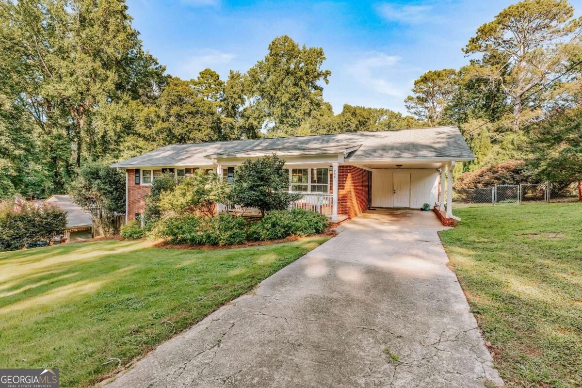255 Caroline AVE