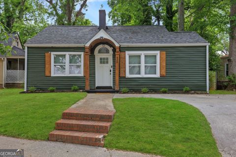 Photo of 920 Lawton Street SW, Atlanta, GA 30310 (MLS # 10742111)
