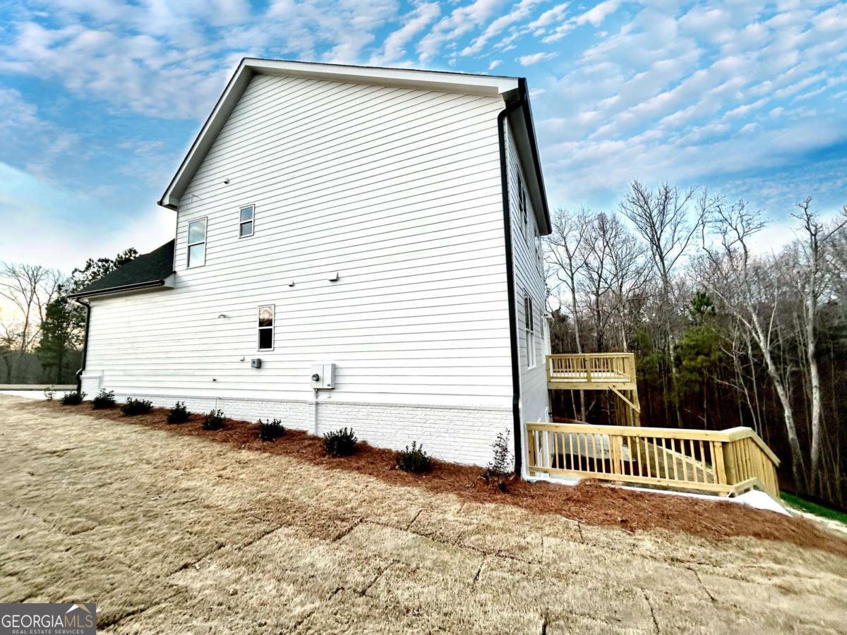 1695 Darby RD
