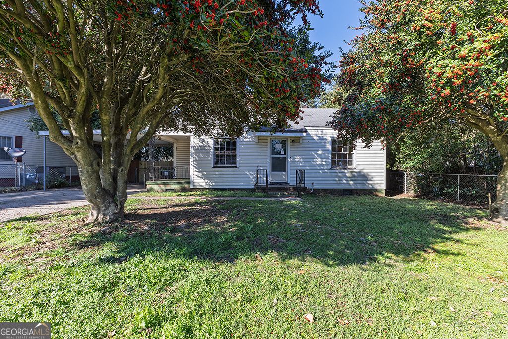 Photo of 920 McArthur Boulevard, Warner Robins, GA 31093 (MLS # 10700239)