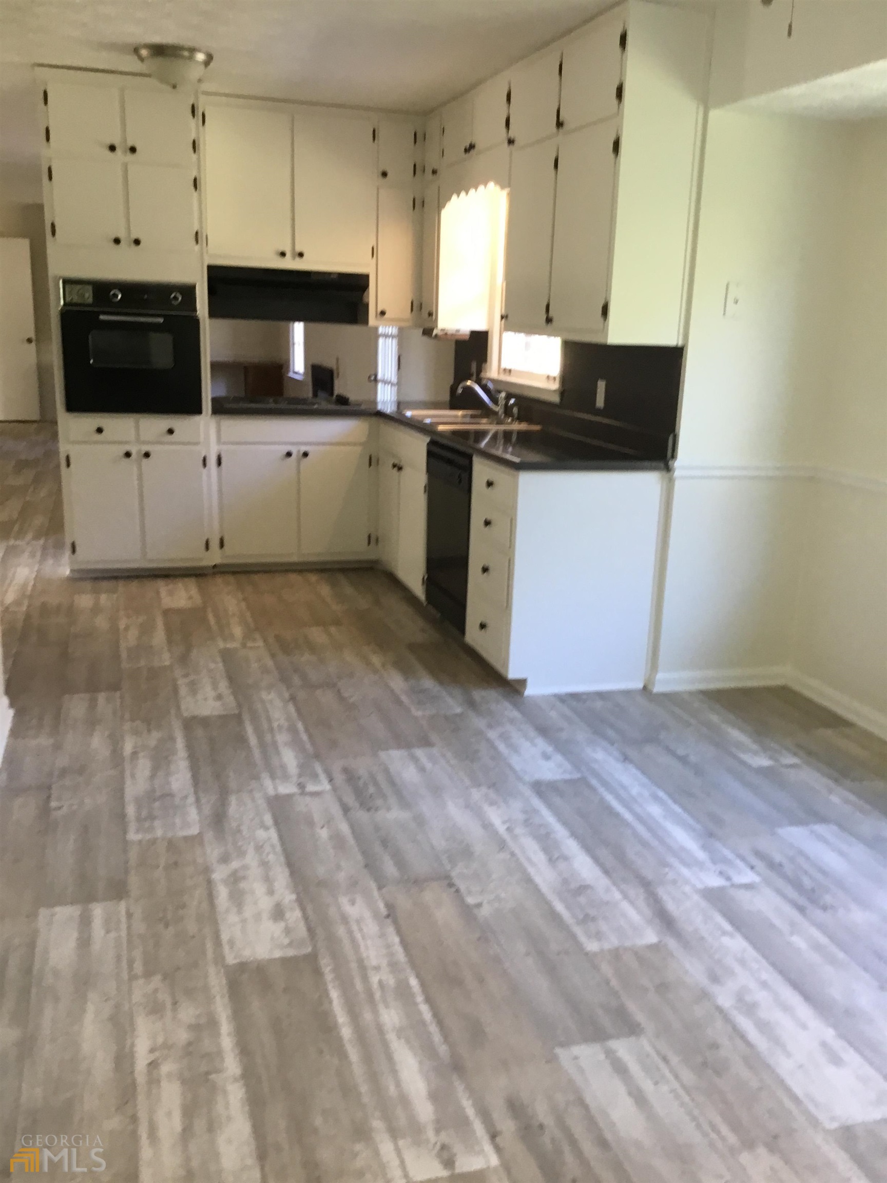 ABINGTON PARK - Residential