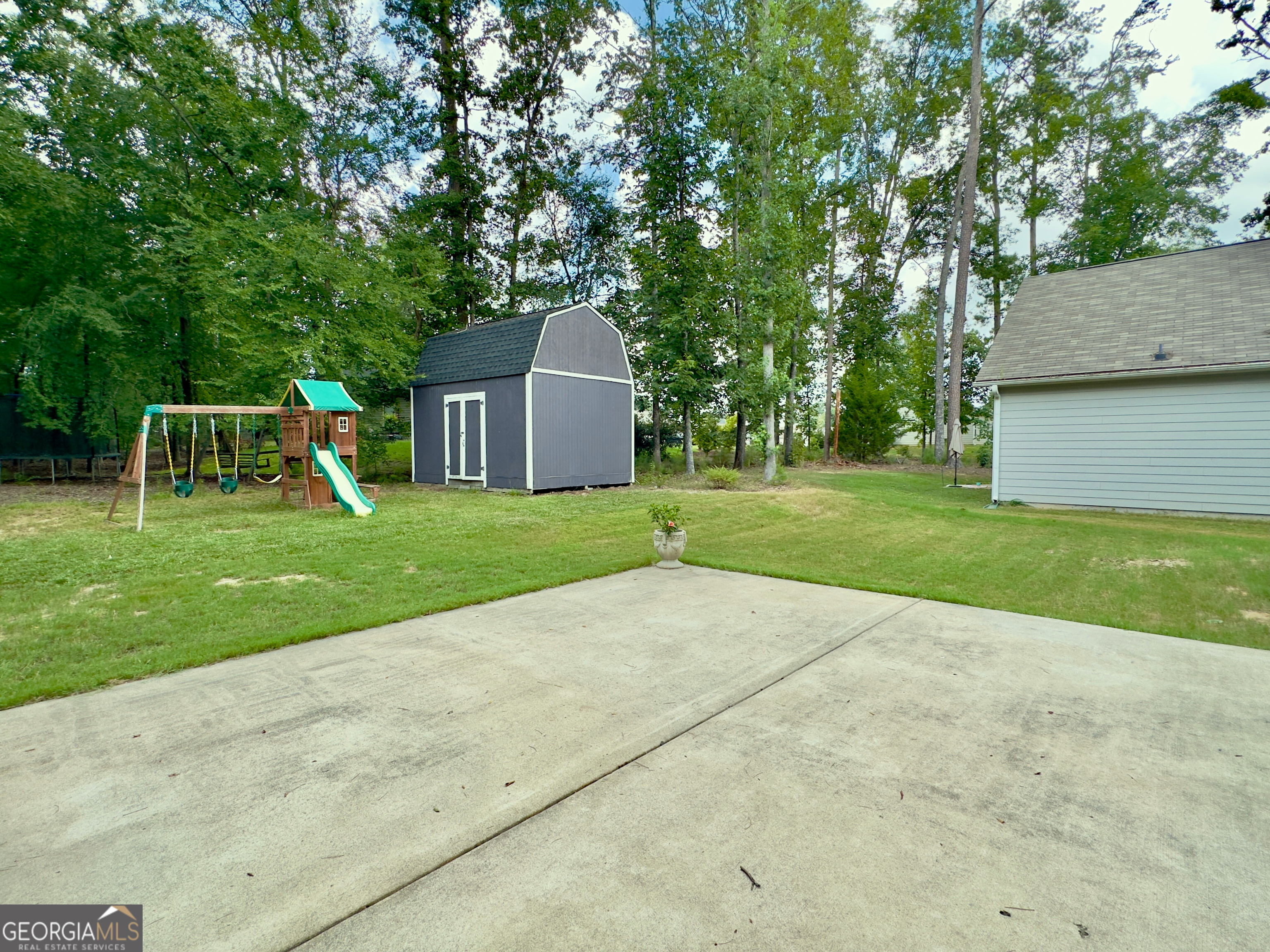 42 Pippin PL