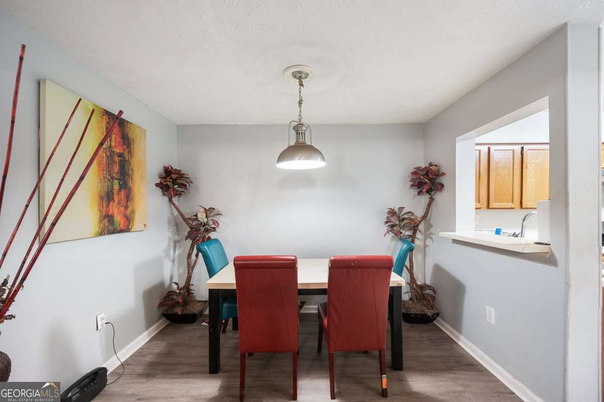 6487 Northridge WAY