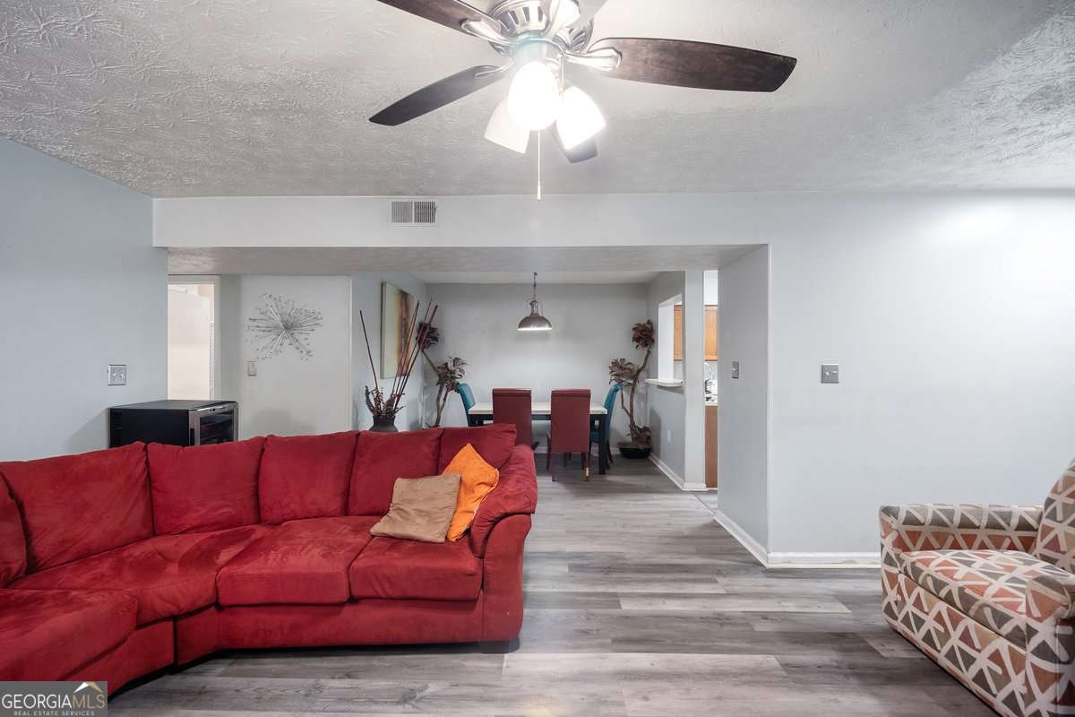 6487 Northridge WAY