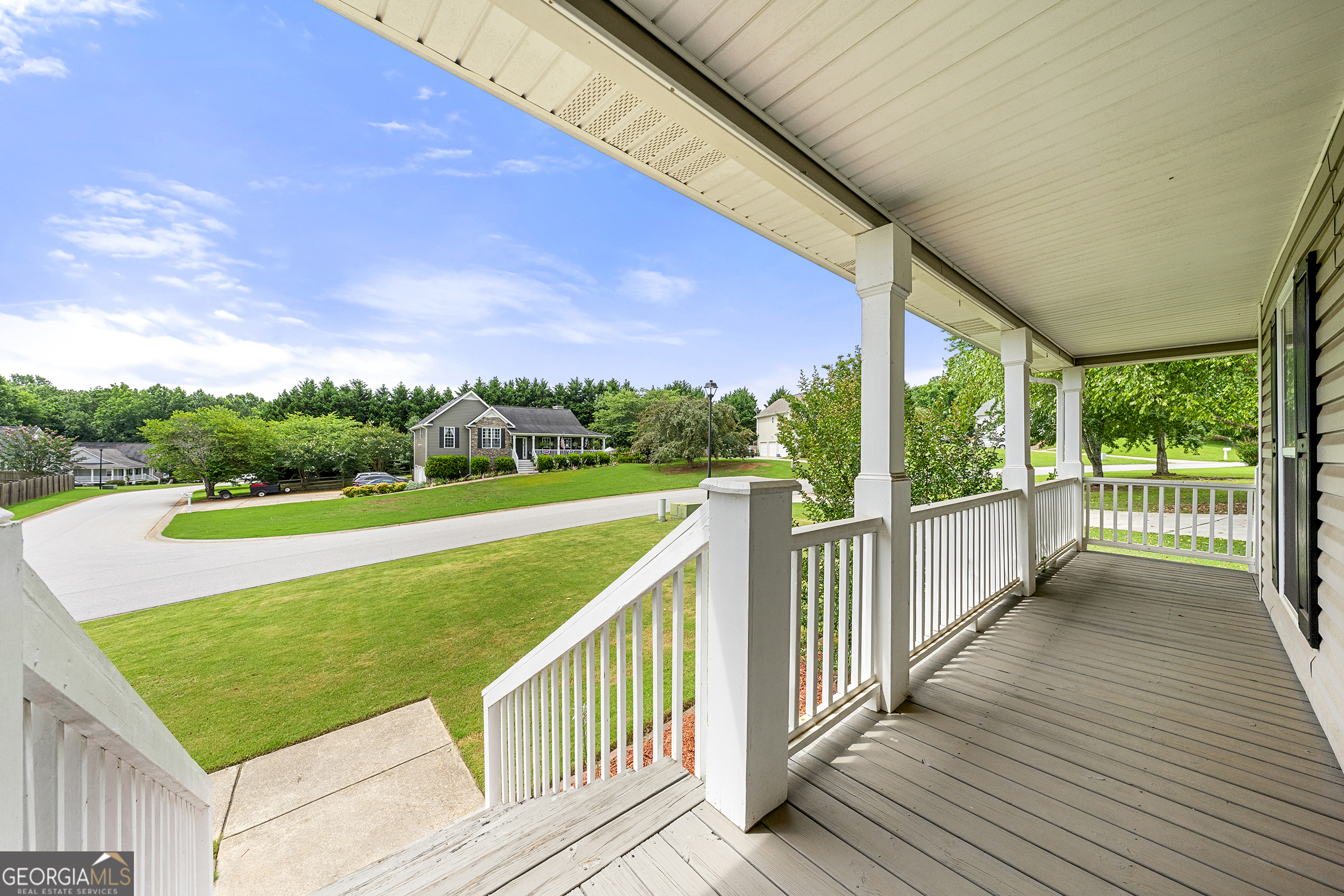 71 Barrington DR