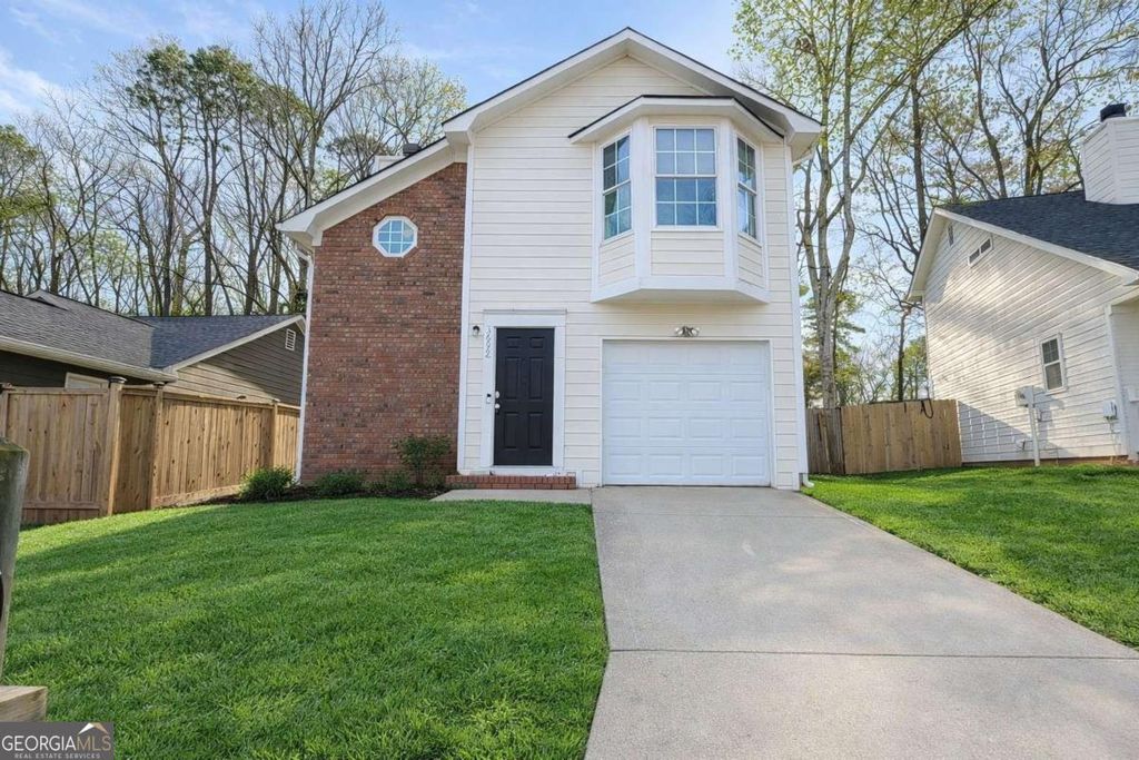 Photo of 3699 Oakwood Manor, Decatur, GA 30032 (MLS # 10670954)