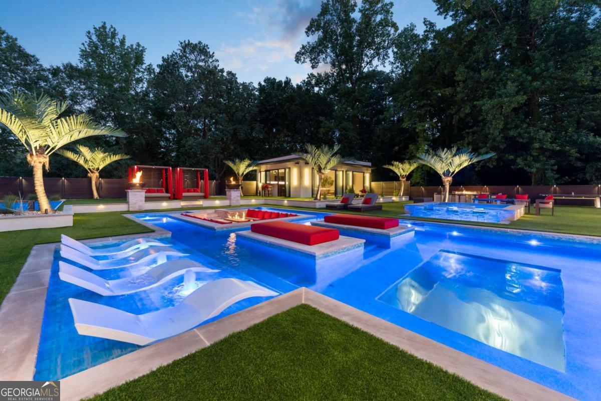 1386 Moores Mill RD NW