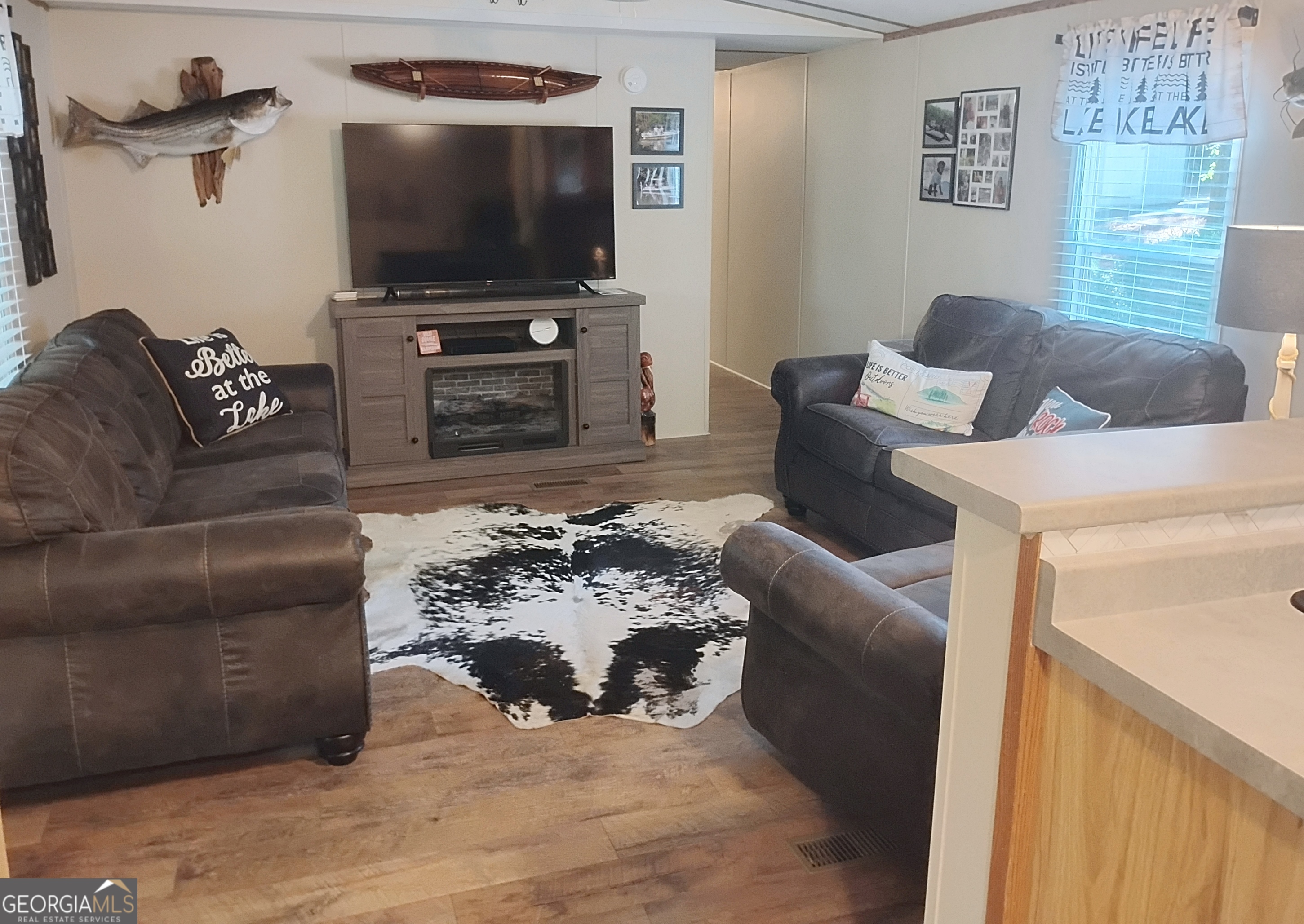 451 North Leroy RD