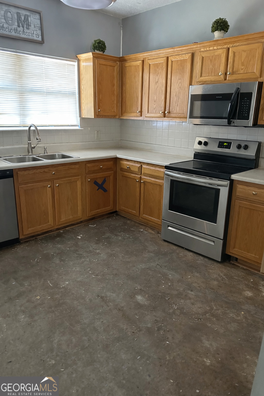 6670 Sunset Hills BLVD