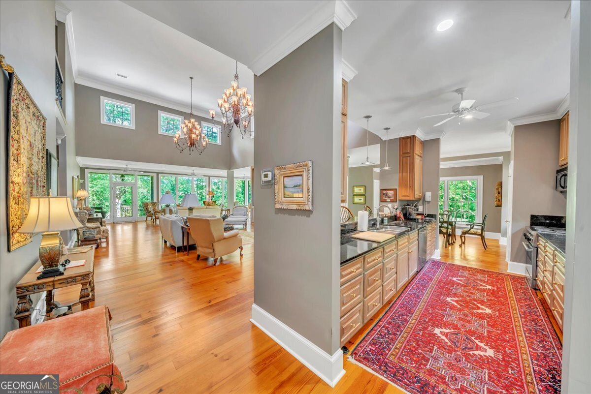 322 Riverbend CT