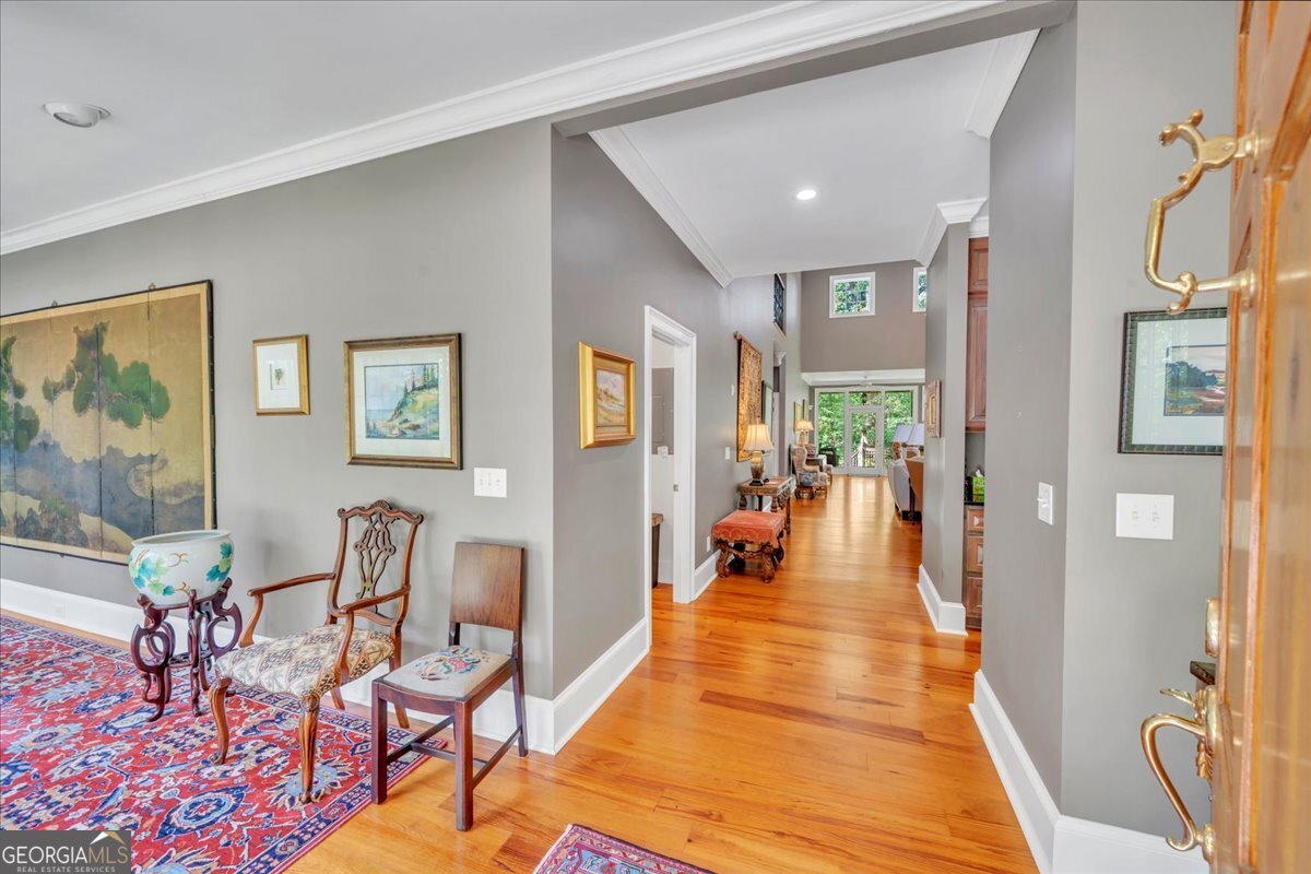 322 Riverbend CT