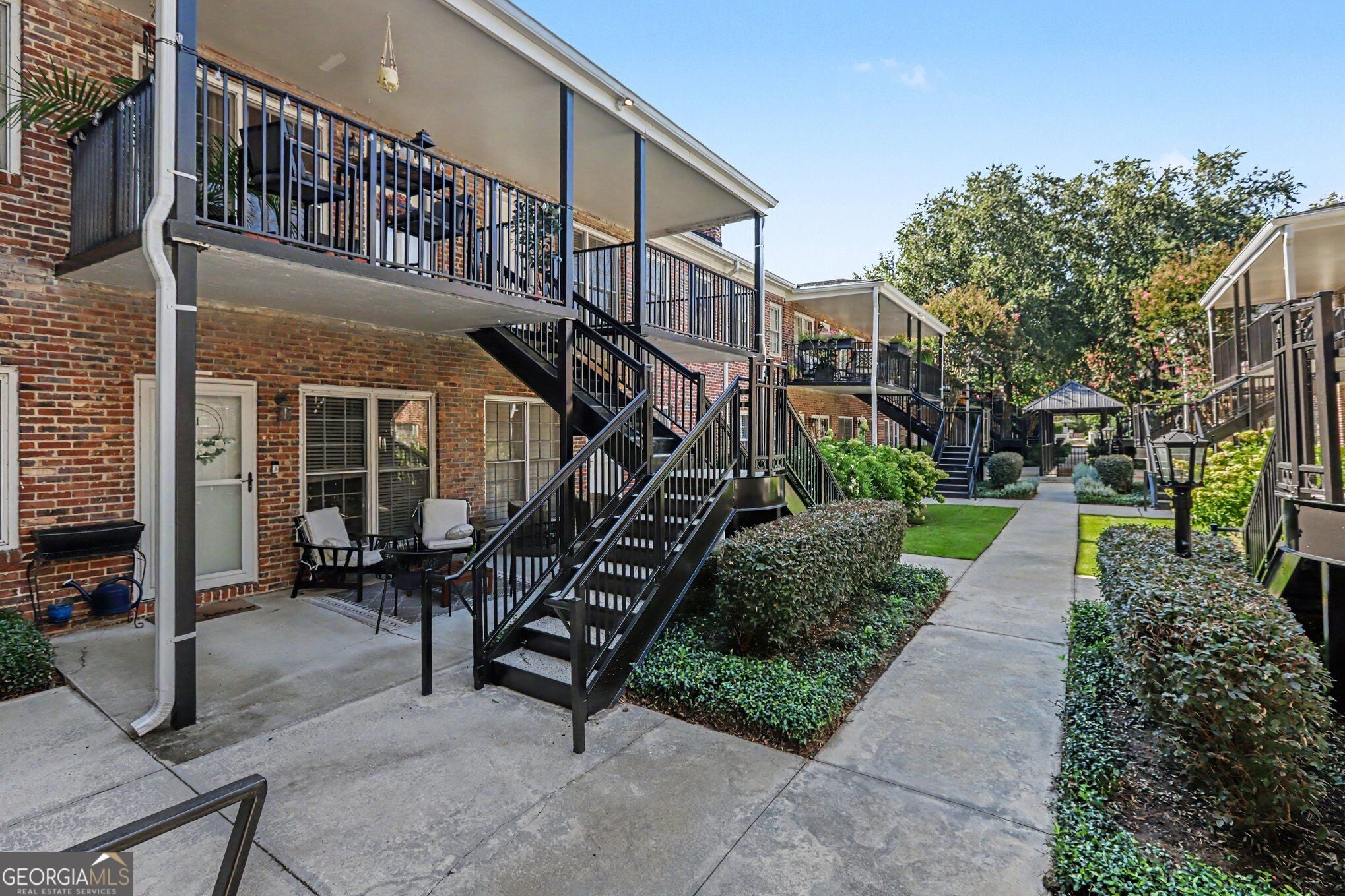 3675 Peachtree RD NE 34