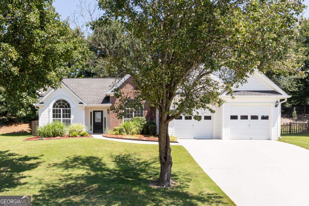 Photo of 2730 Matlin Way, Buford, GA 30519 (MLS # 10832927)