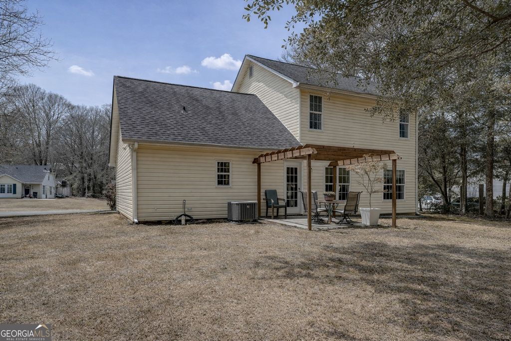 Photo of 530 Windermere Drive, Loganville, GA 30052 (MLS # 10689422)