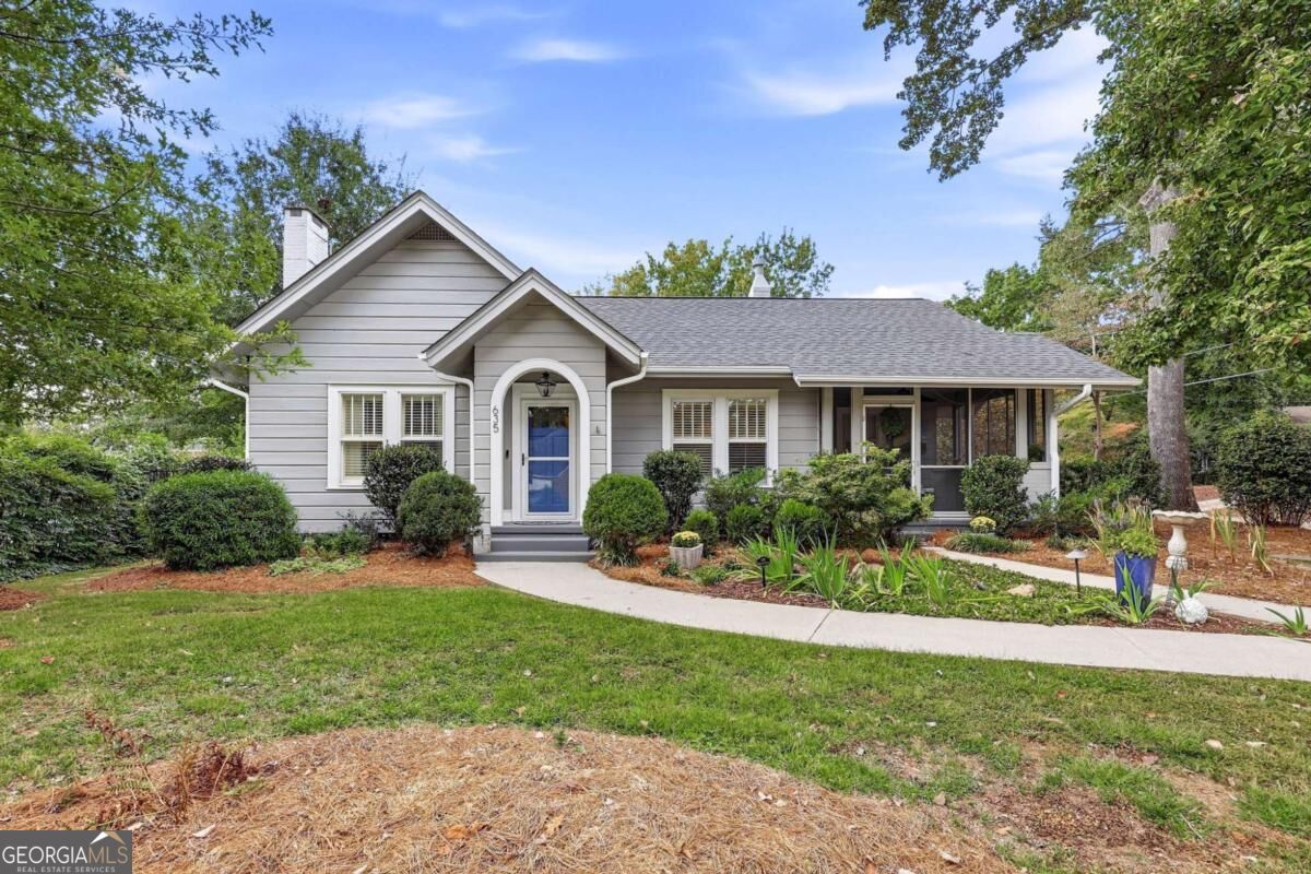 635 Denton DR