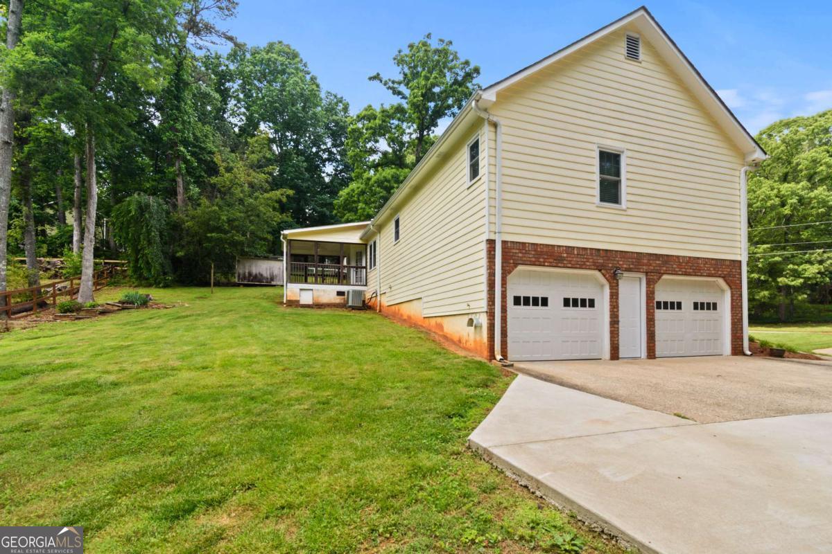 670 Dena DR