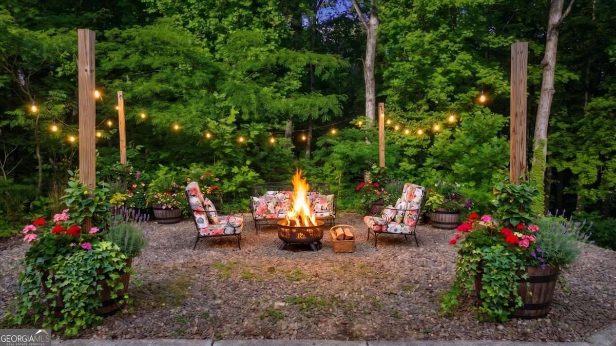 208 Timberline DR