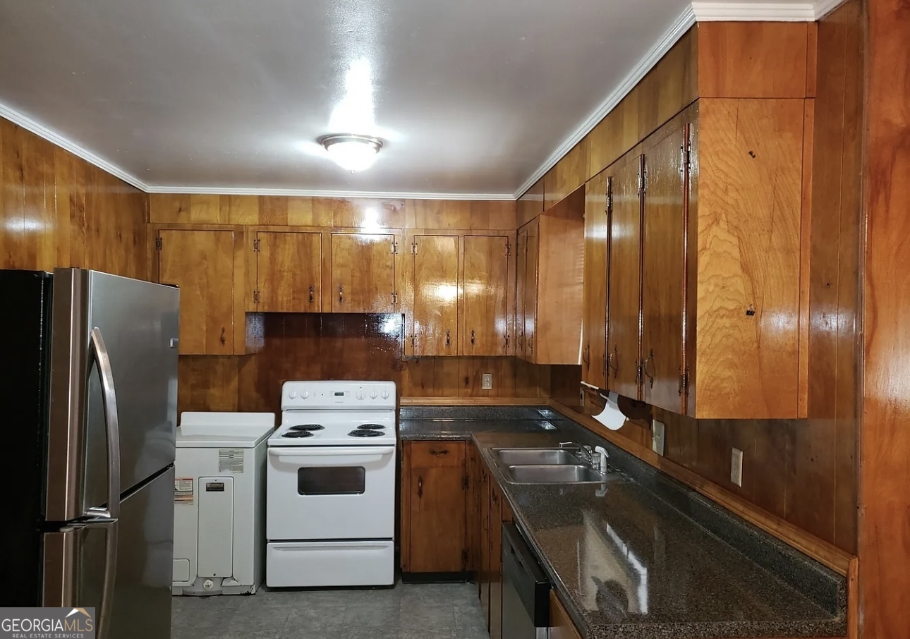 2227 Robin Hood RD