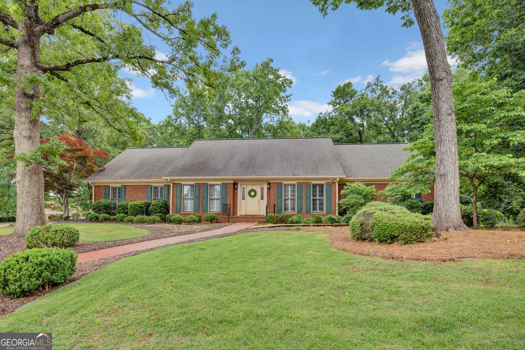 Photo of 1140 Azalea Circle SE, Conyers, GA 30013 (MLS # 10774504)