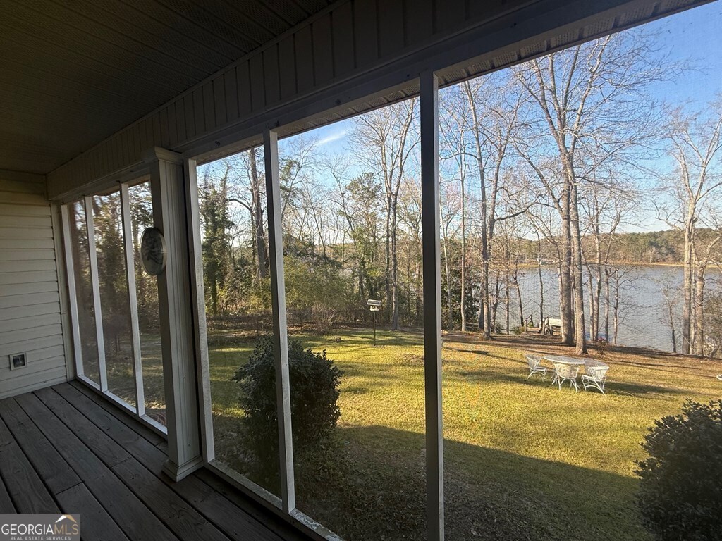245 Cove DR