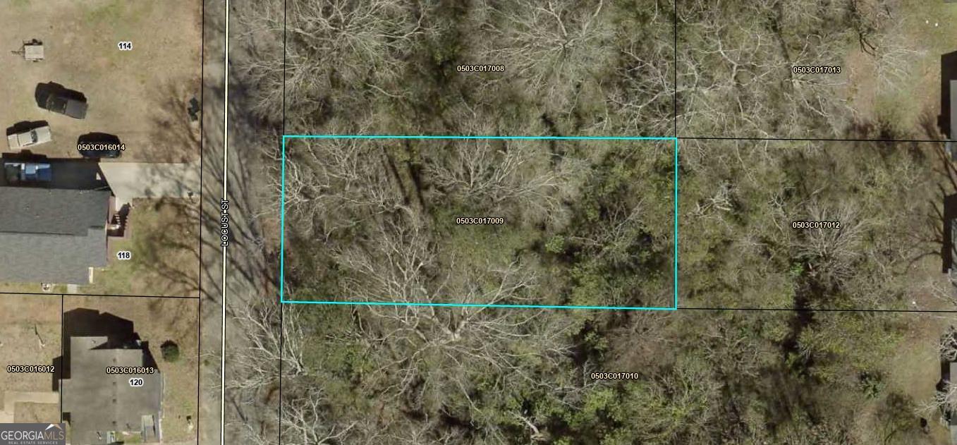 Vacant Lot. Perfect for building/development. Minutes from downtown.