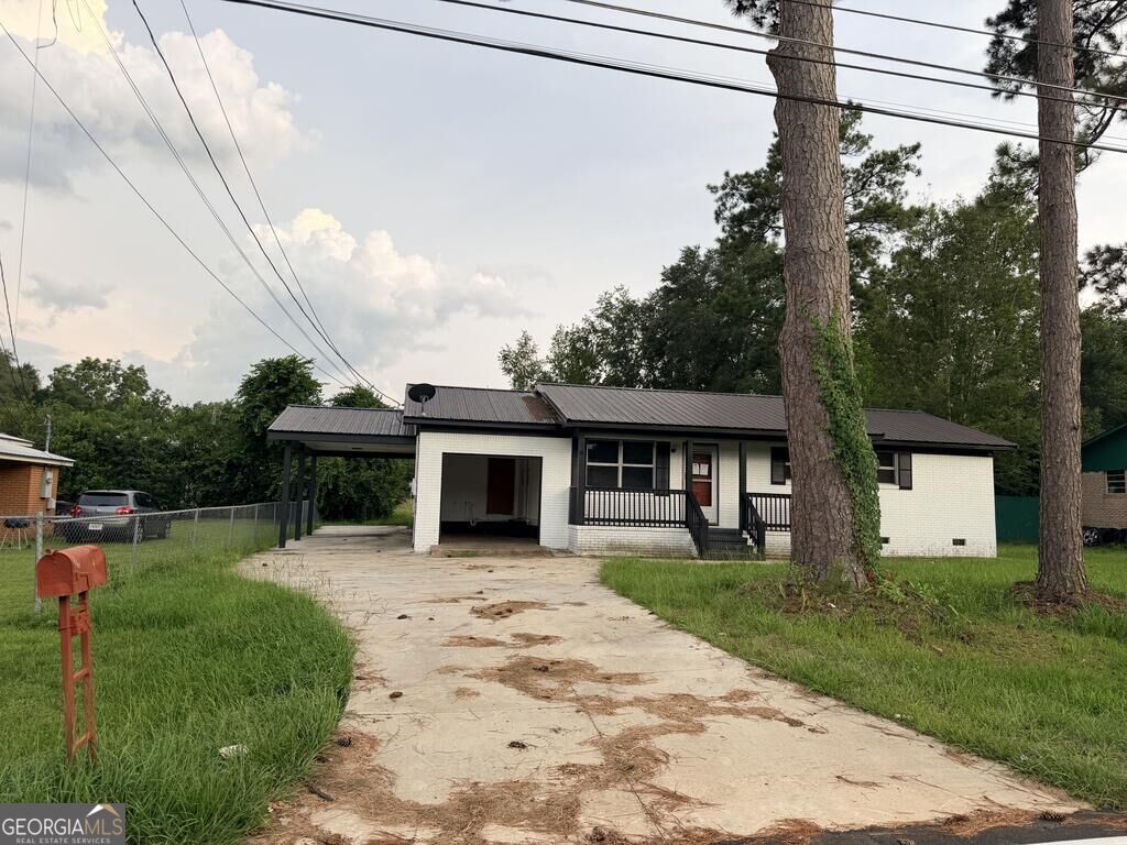 Photo of 261 13th Avenue SW, Cairo, GA 39828 (MLS # 10849465)