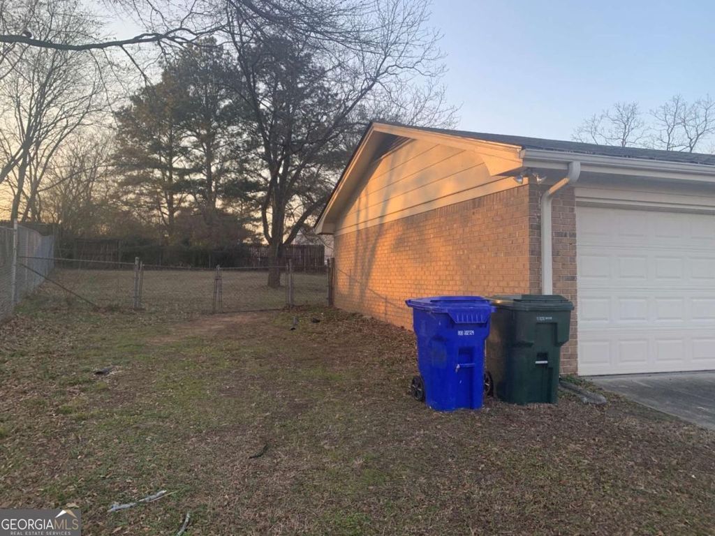 Photo of 1621 Wesley Way NW, Conyers, GA 30012 (MLS # 10691792)