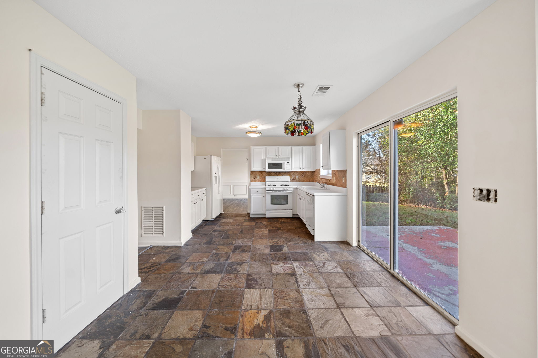Halstead Lakes - Residential
