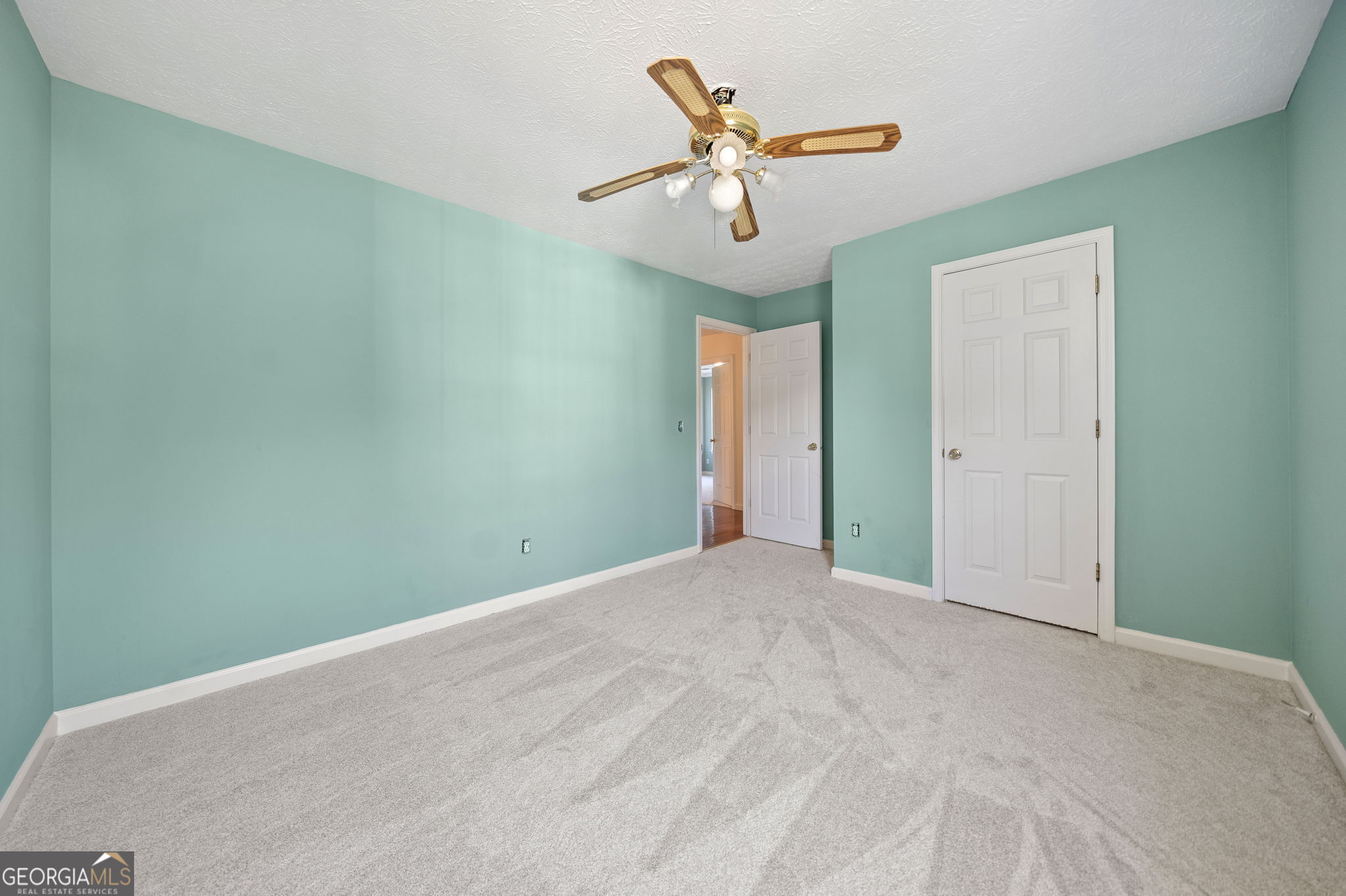 Halstead Lakes - Residential