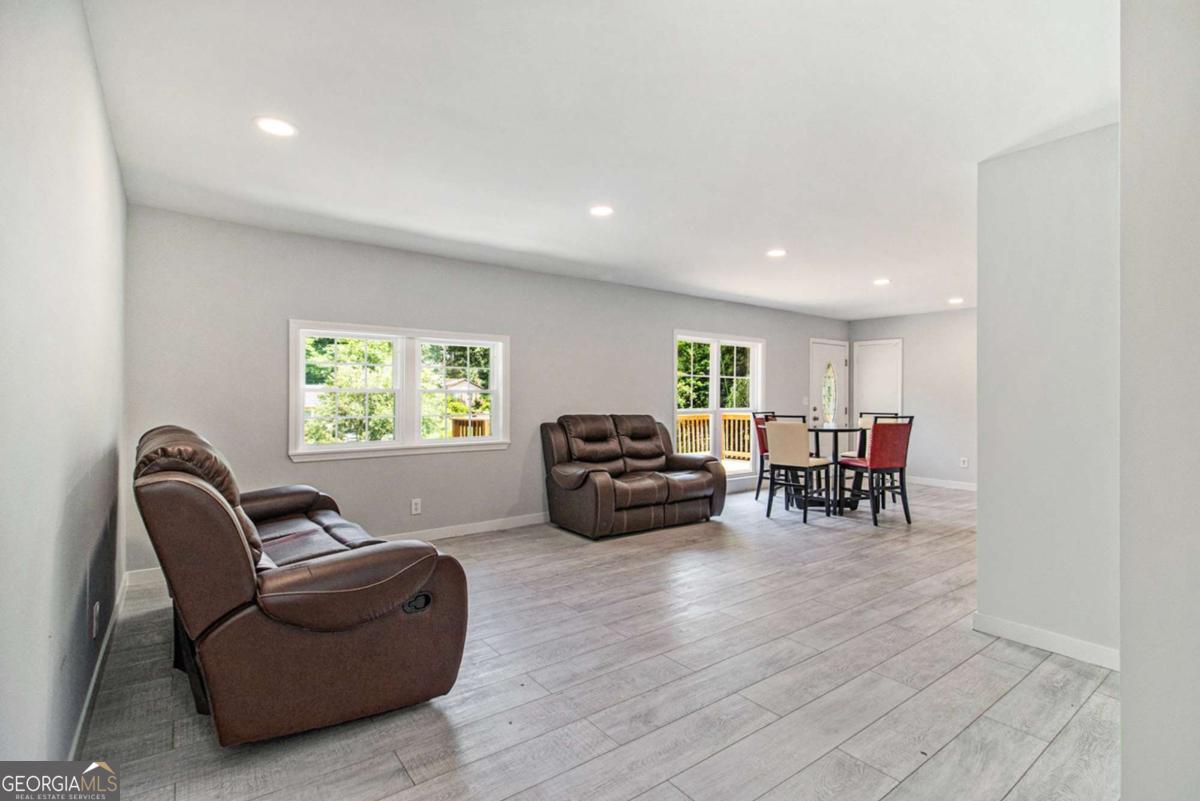 Hollydale - Residential