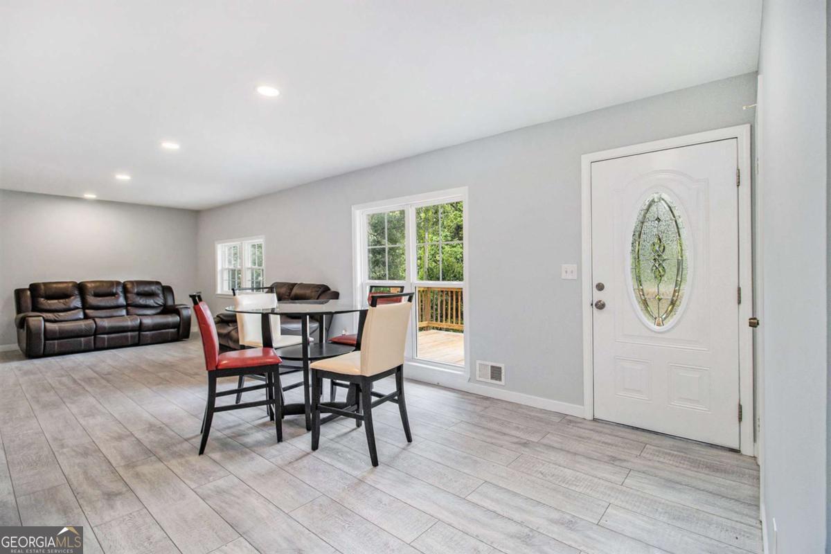 Hollydale - Residential