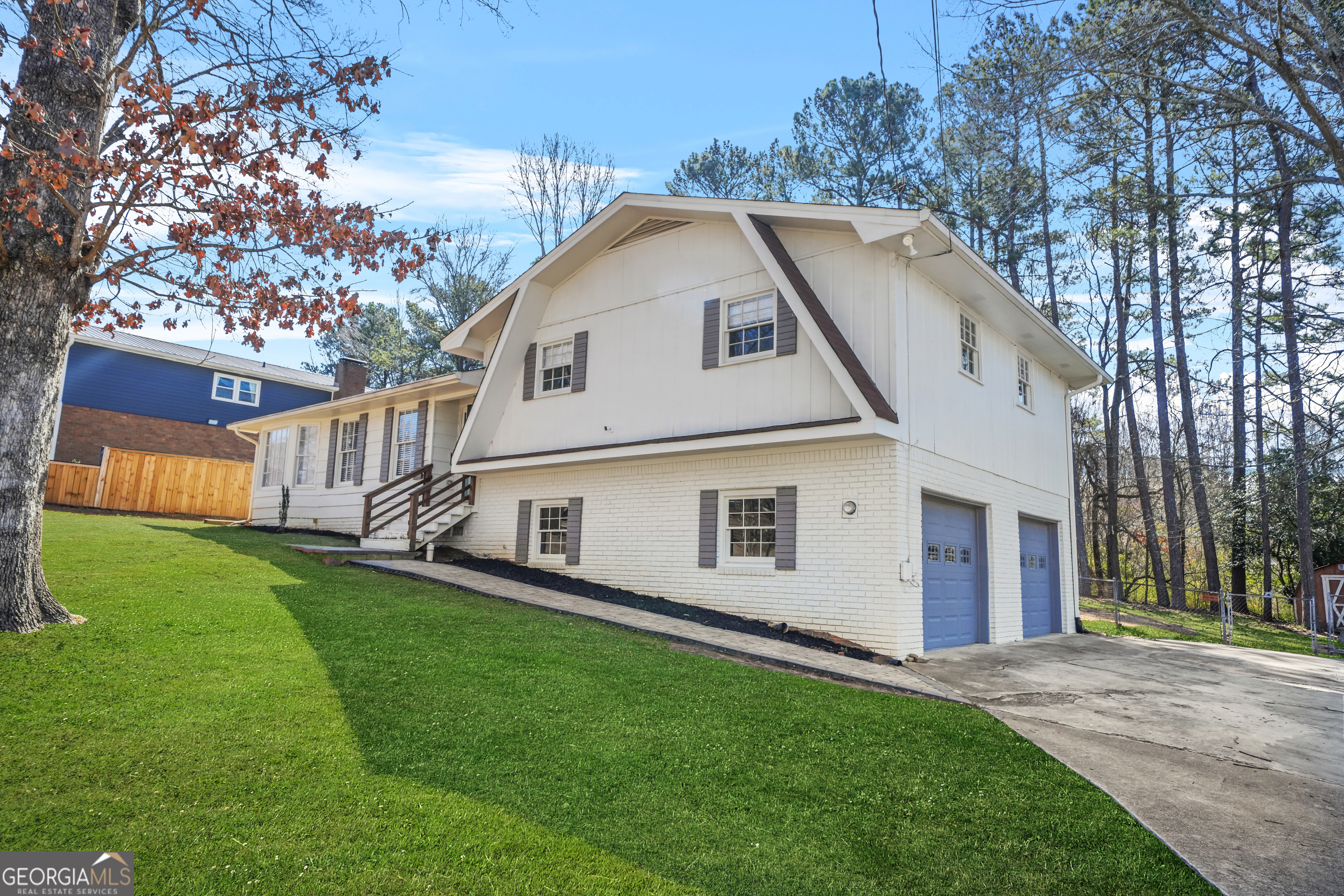 2511 Due West CIR NW