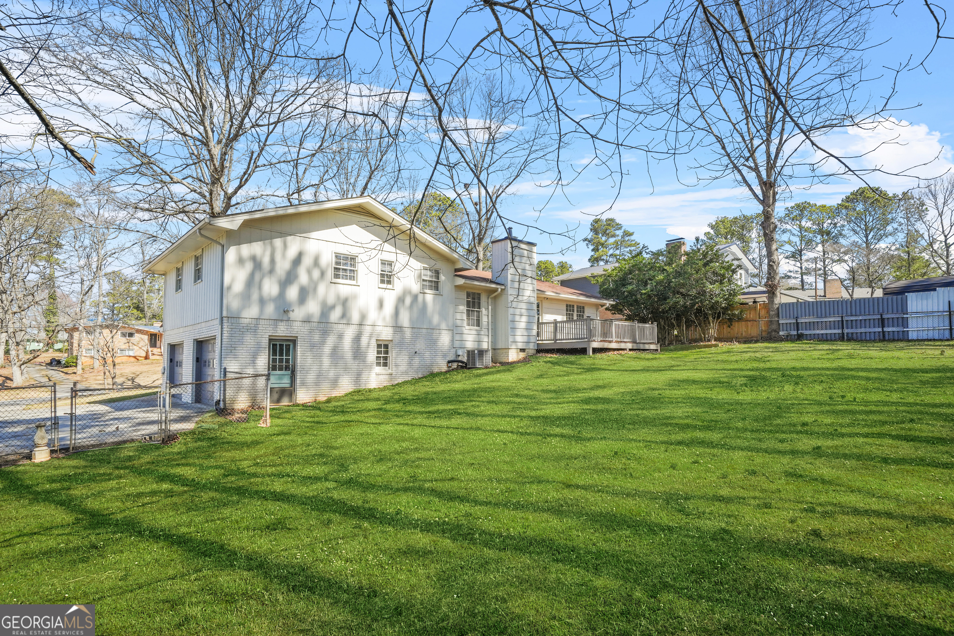 2511 Due West CIR NW