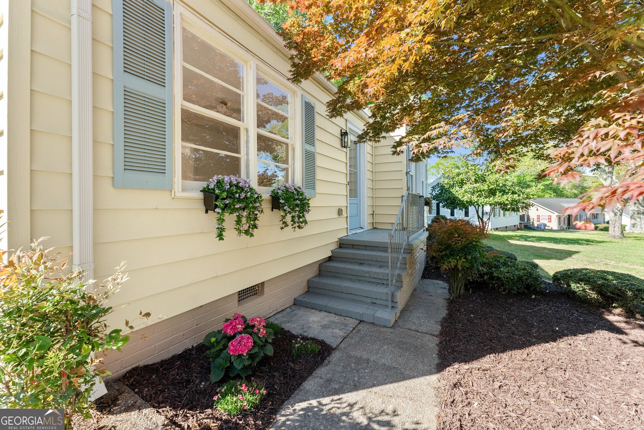 1317 NW North Enota AVE