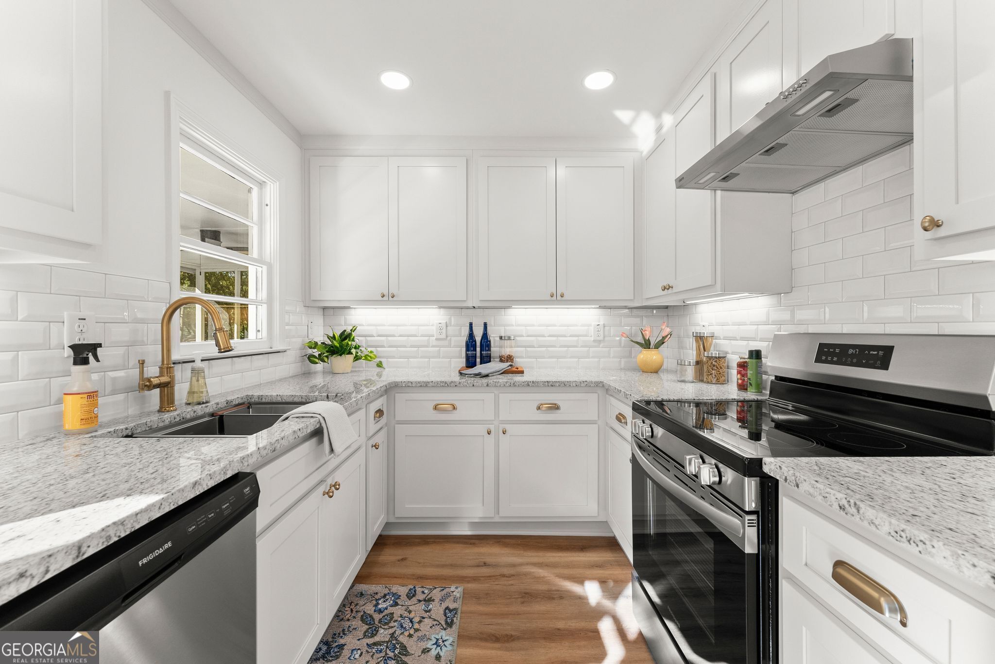 1317 NW North Enota AVE