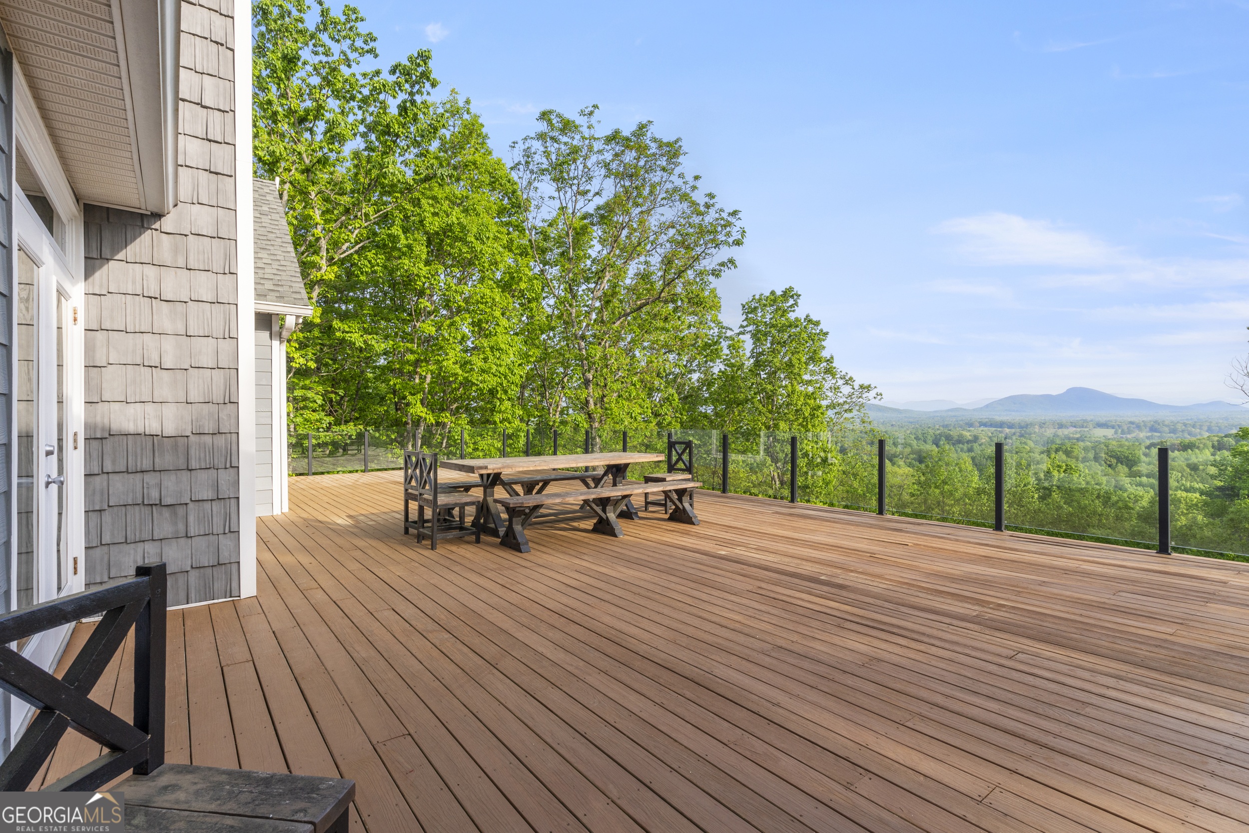 265 Lynda LN
